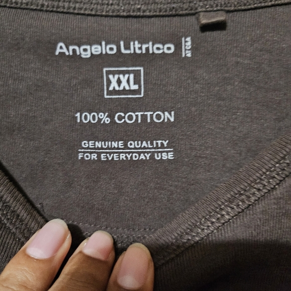 Men's Basic Long Sleeve Tee - Picture 2 of 5